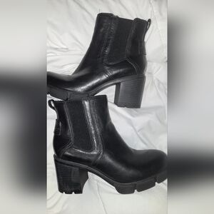Naturalizer Black Boots Pull On Size 8 Ankle Mindy